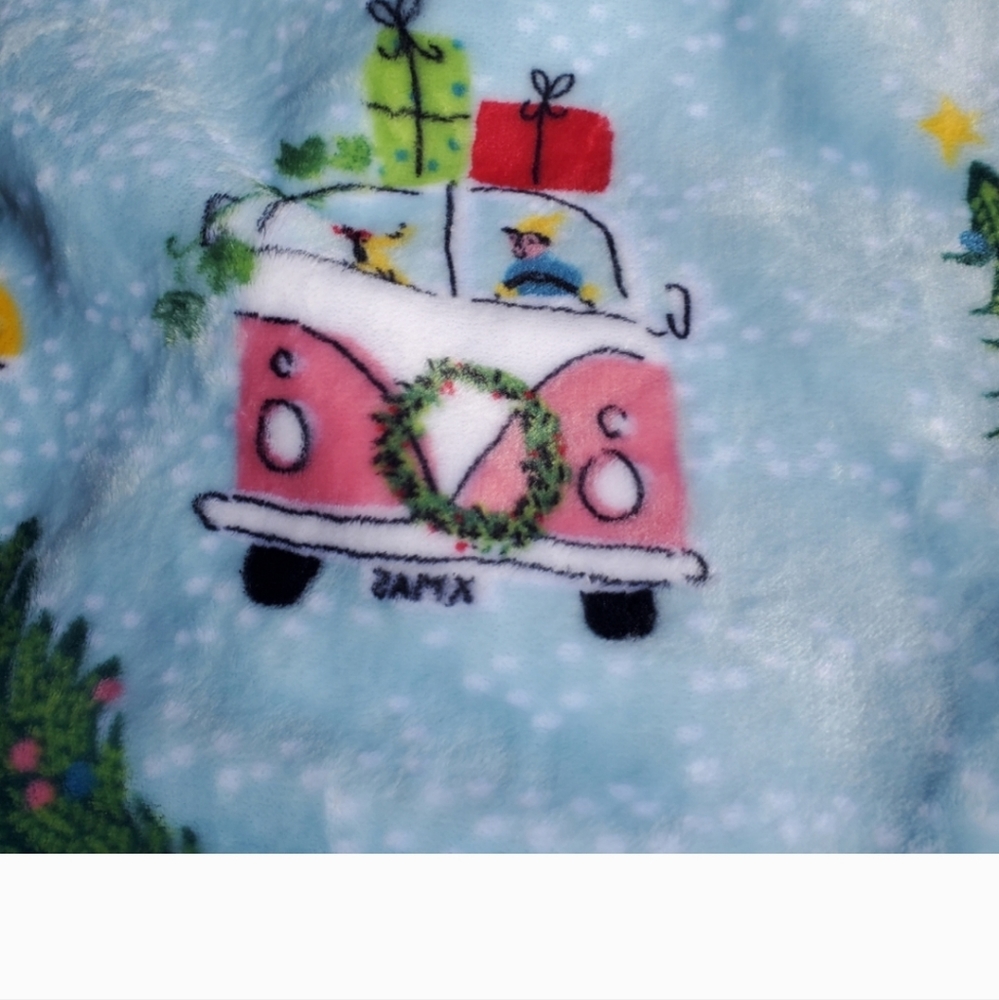 VW Christmas Blanket-NWT - Picture 3 of 6